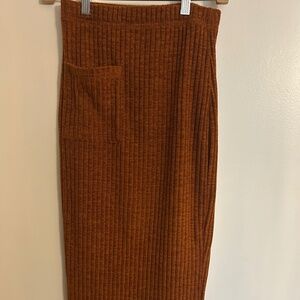Ribbed Knit Midi Skirt